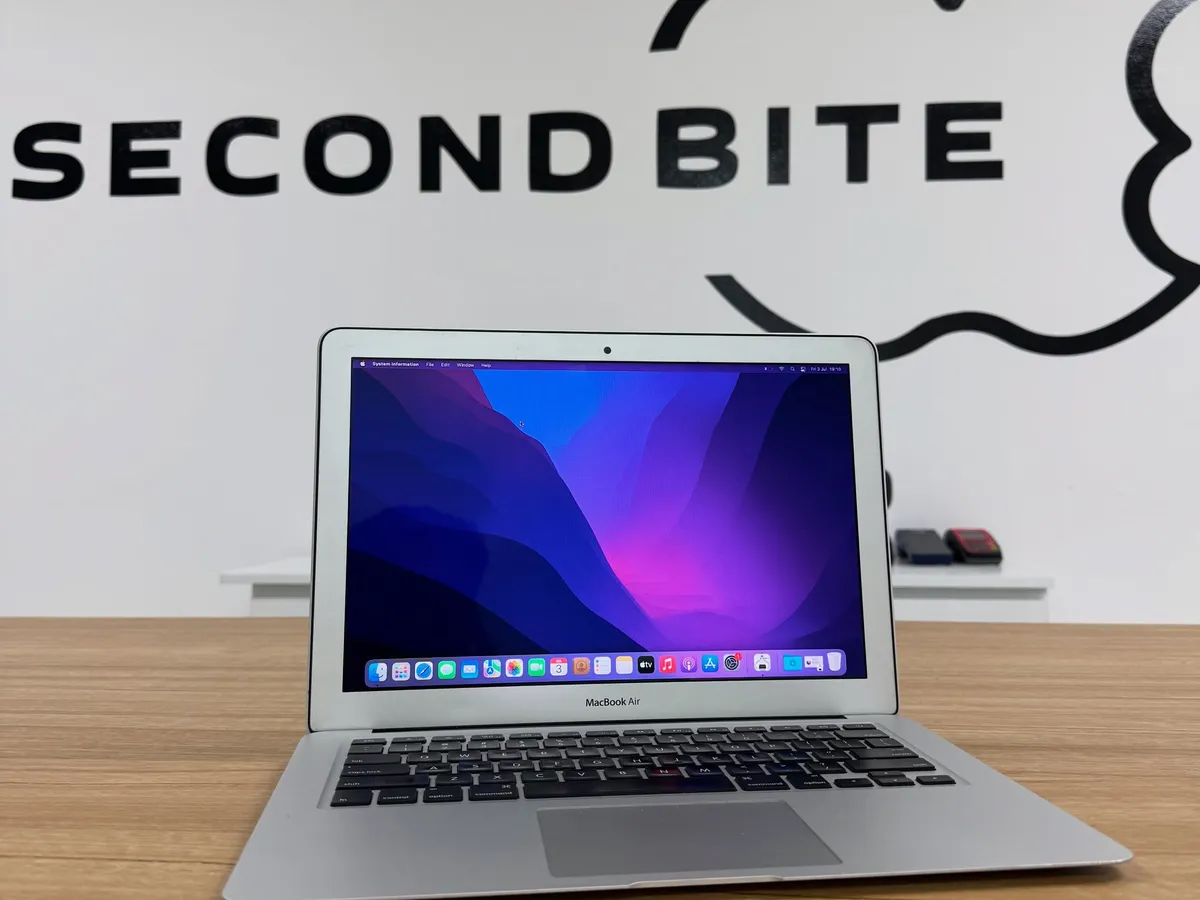 MacBook Air 13.3" (2015) — foto representativa del modelo